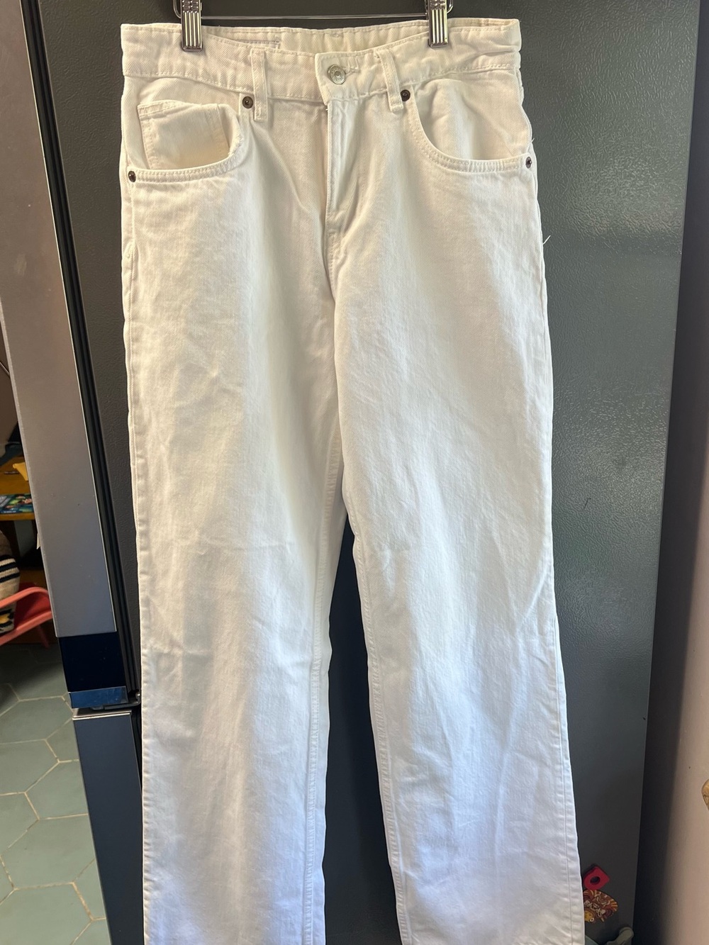 Zara White Straight-Leg Women’s Jeans